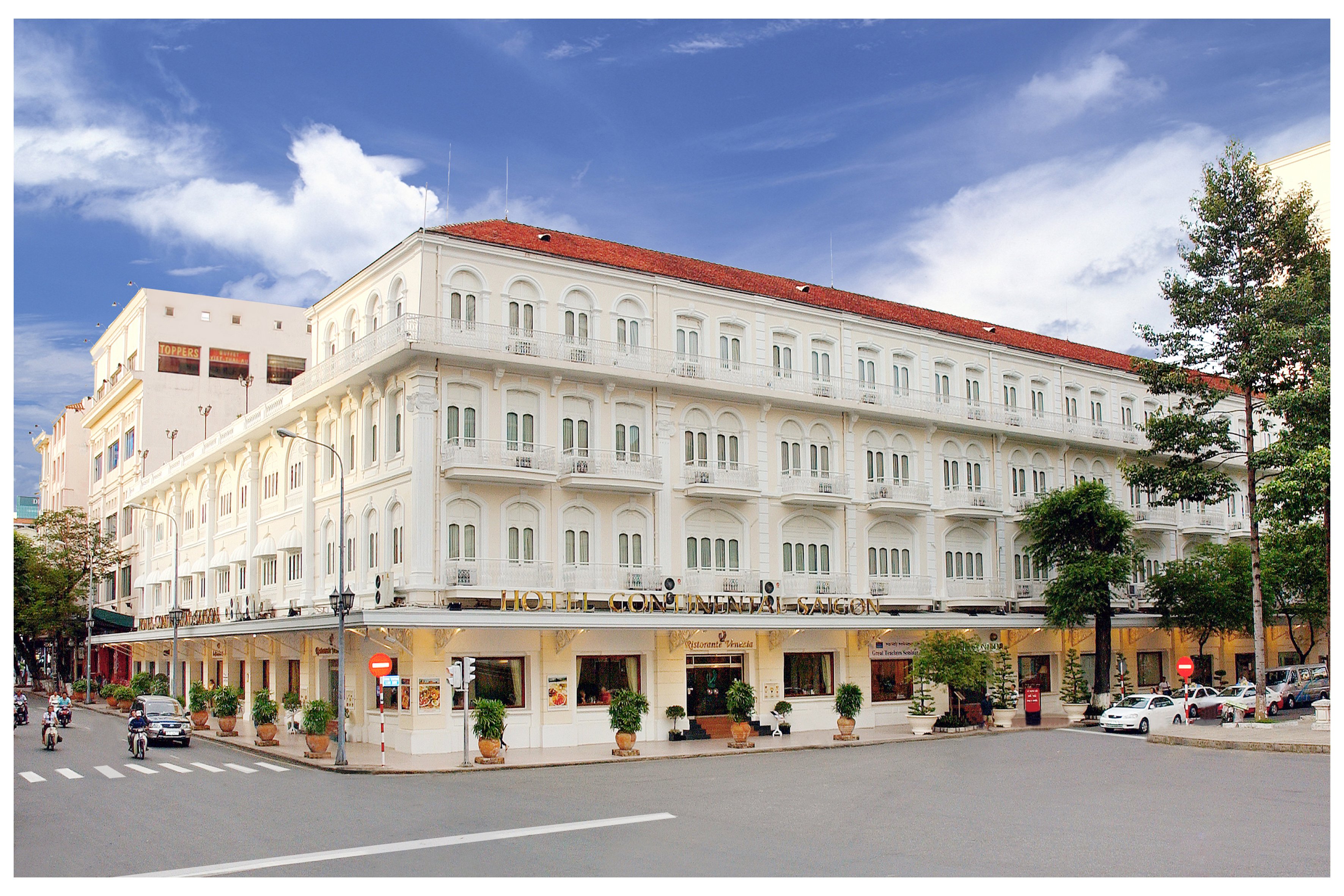 Khách sạn Continental Saigon sinh nhật lần thứ 142, nhận Bằng Khen Thủ  Tướng Chính Phủ | Saigontourist | Tận hưởng bản sắc Việt